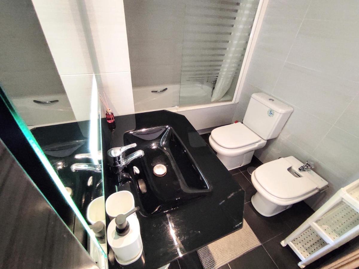 מאלגה Manuela Nogales Apartments! מראה חיצוני תמונה