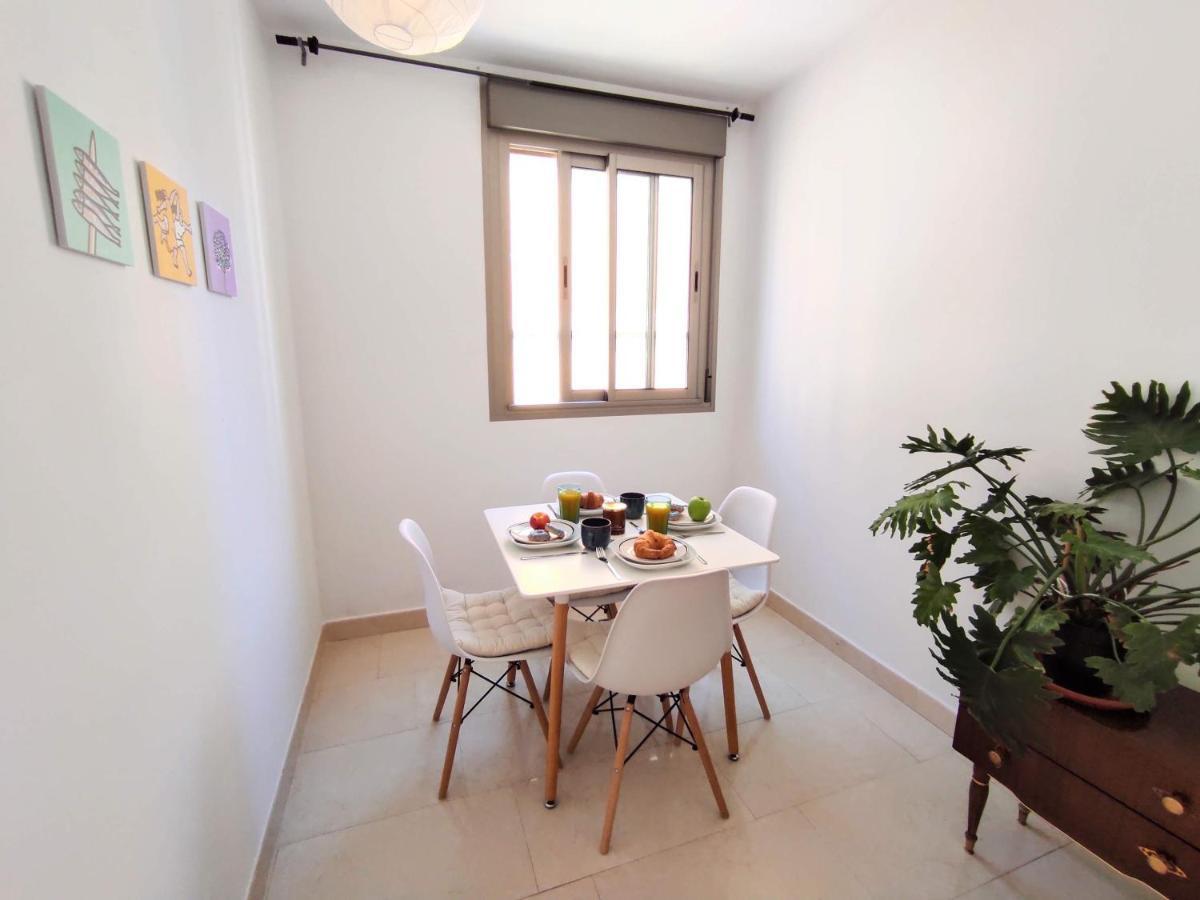 מאלגה Manuela Nogales Apartments! מראה חיצוני תמונה